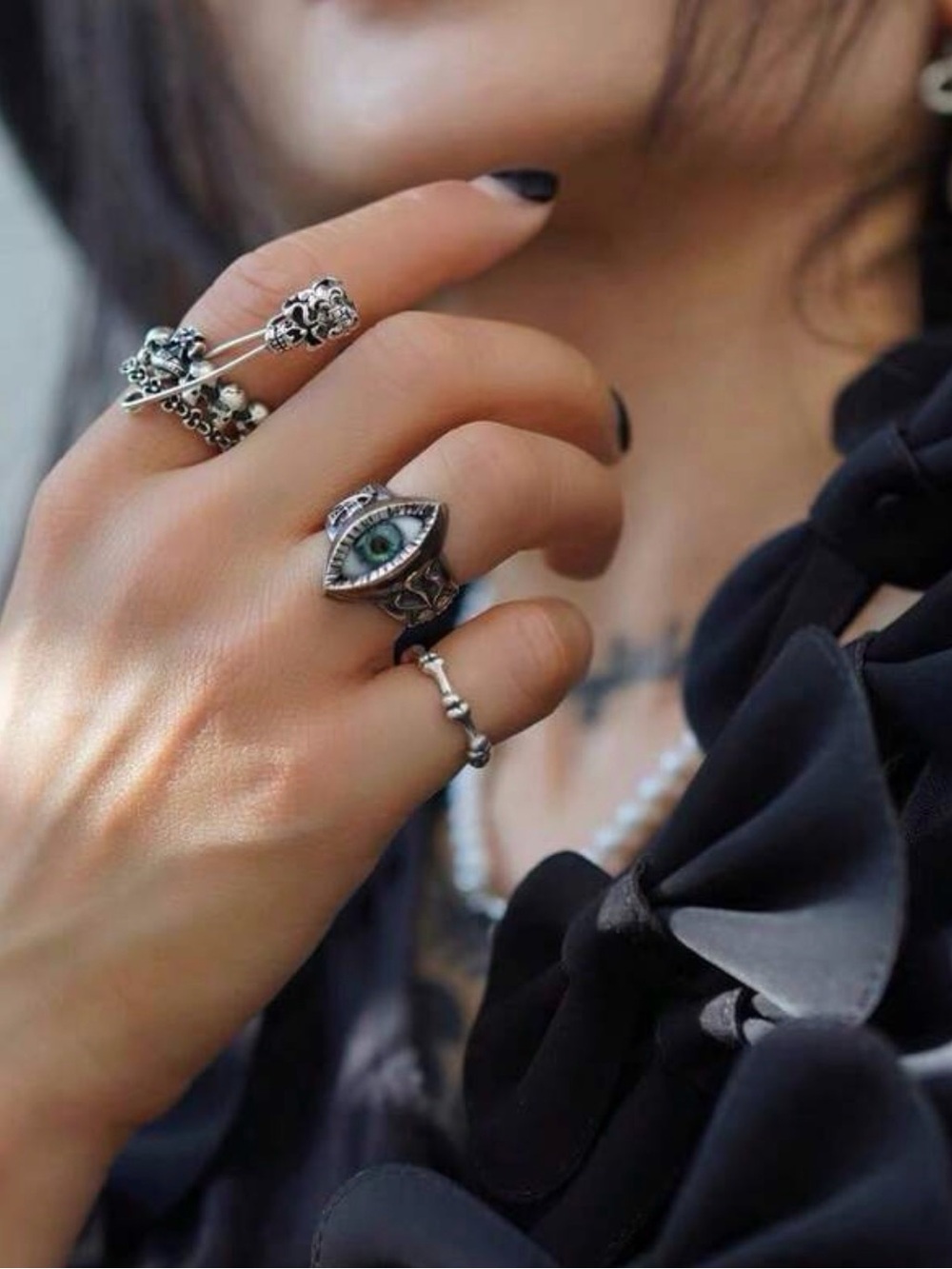 Vintage Lover's Eye Silver Rin
